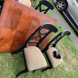 Dinner Table  4  Chairs   $50
