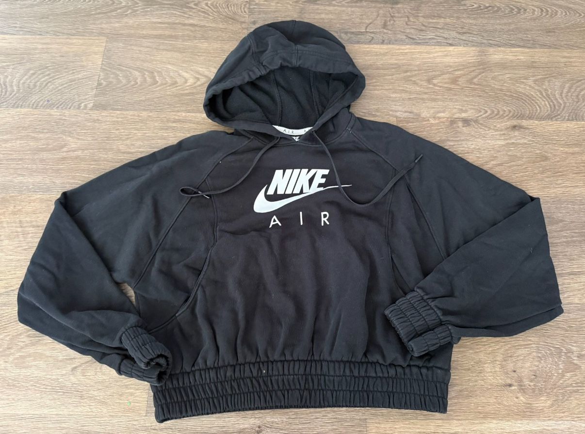 Nike sweatshirt