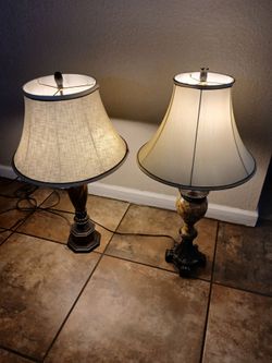Pair of Traditional Table Lamps