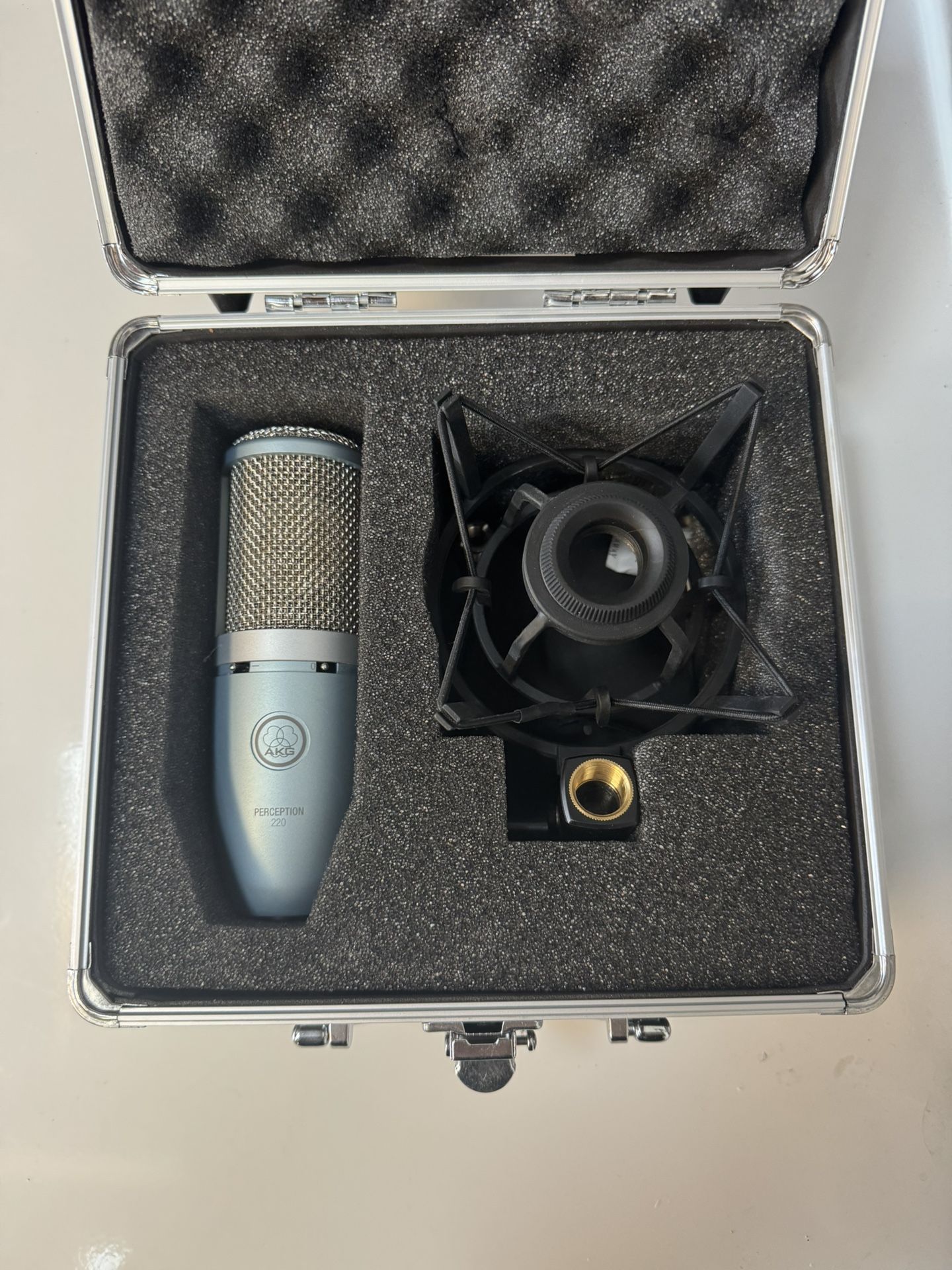 AKG Perception 220 Professional Studio Condenser Microphone W/ Mount, Case, And Stand!