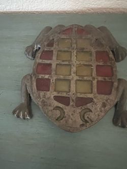 Vintage cast-iron, frog trivet