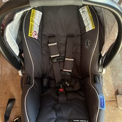 Graco Car Seat And Base 