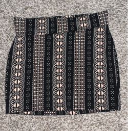 Black and Cream Pattern Skirt