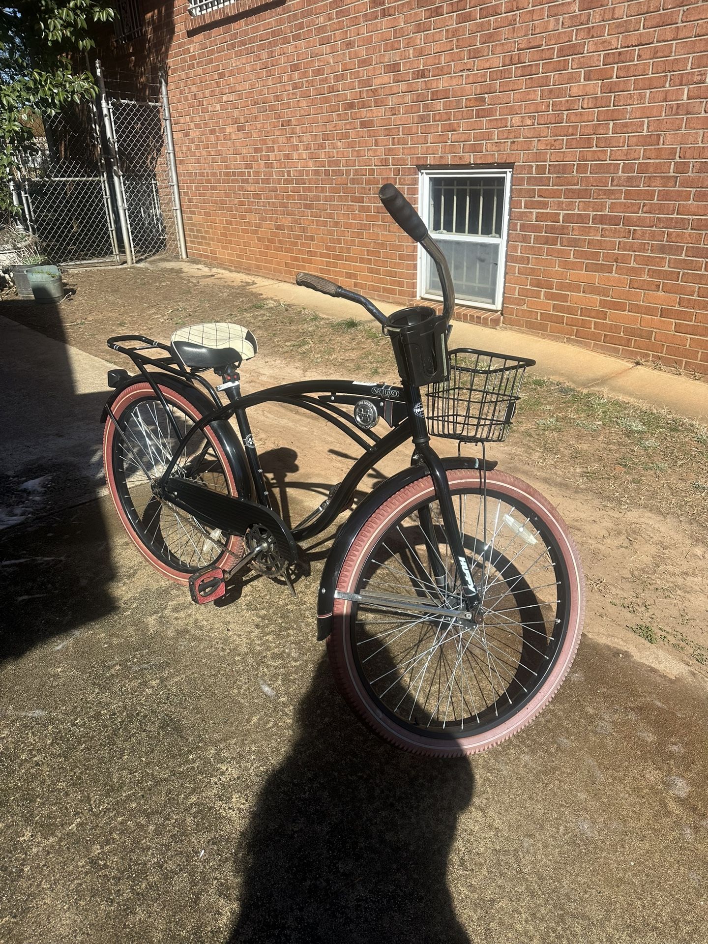 Huffy Nel Lusso Cruise Bike
