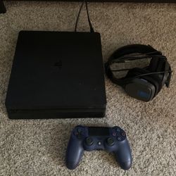 PS4 Slim 1 Terabyte 