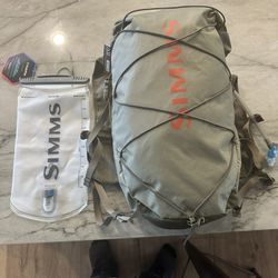Simms Flyweight Fishing Vest Pack