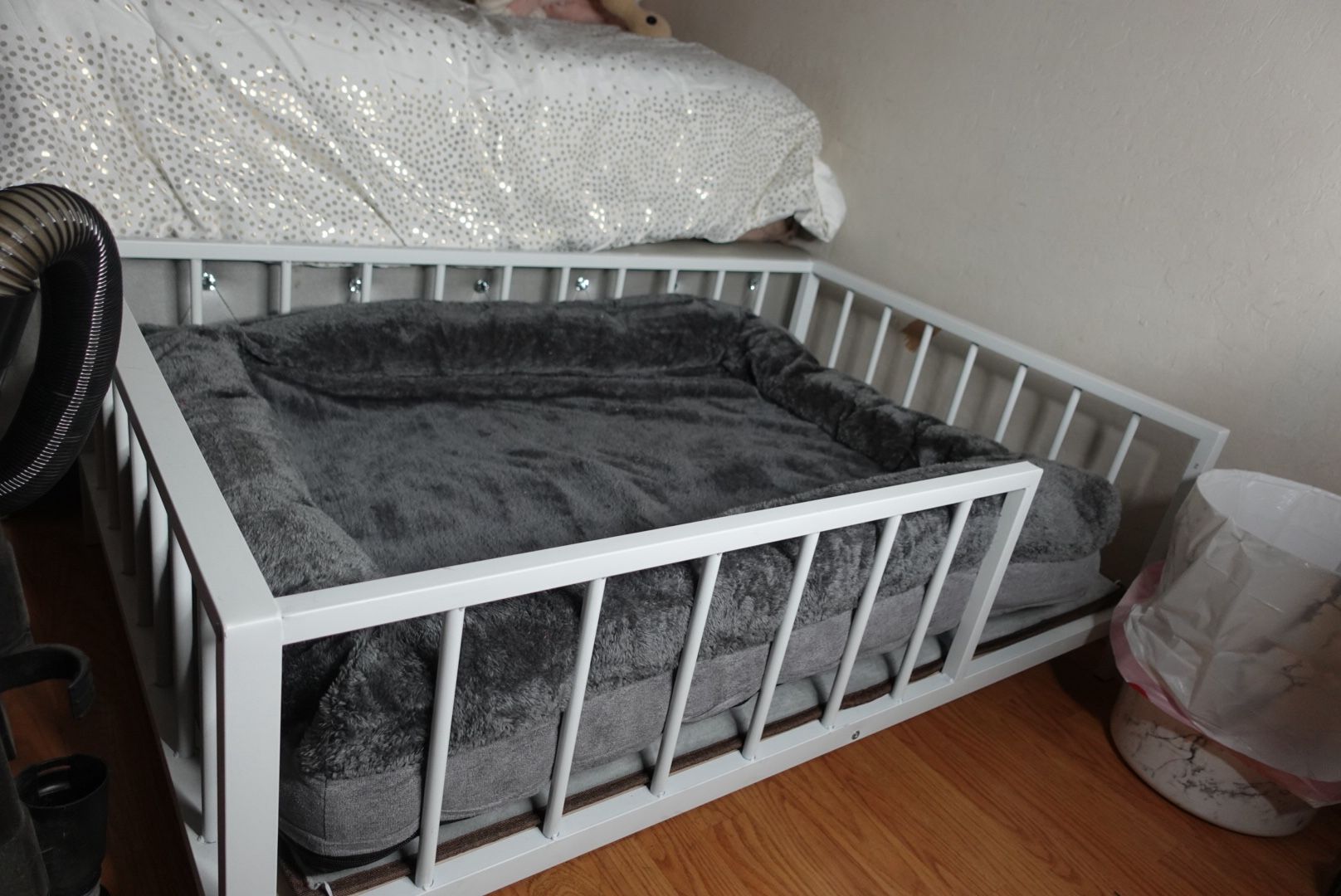 Medium White Bed Frame With Grey Dog Bed