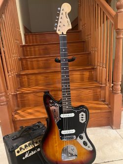 Squier Classic Vibe Jaguar w/ Guitar Amp