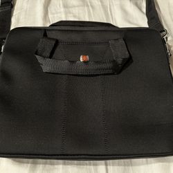 Black Wenger Swiss Gear Small Laptop And Tablet - iPad Case, Messenger Shoulder Bag Sleeve