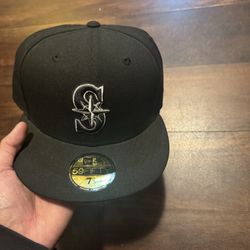 Mariners hat size 7 1/2