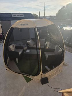 Outdoor Pop Up Canopy