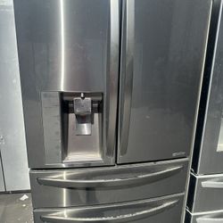 LG STAINLESS STEEL 4 DOOR REFRIGERATOR ENERGY 🌟 LED LIGHTS 36”INCH