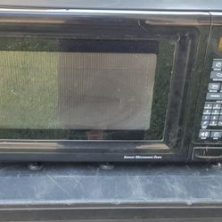 Family Size Large Ge Microwave Oven 
