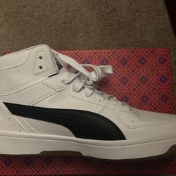 Puma Shoes Size 9 1/2