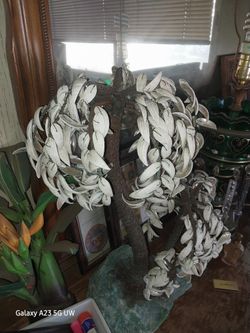 HANDMADE SEASHELL LAMP