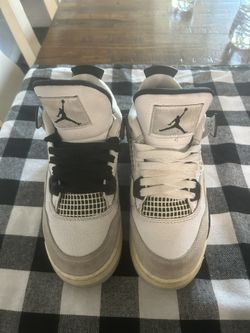 Jordans Size 3.5