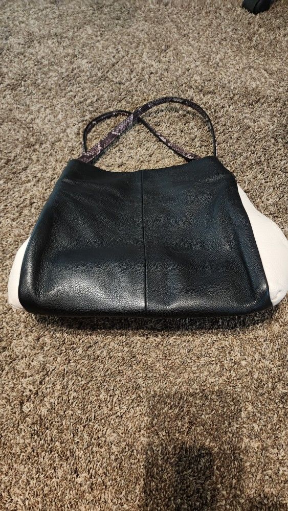 Coach Three Entry Purse Black And Cream