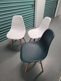 Modern kitchen dining set of 3 chairs wood/plastic green and white