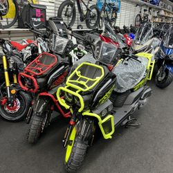 Brand New Tank 200cc Gas Scooter 