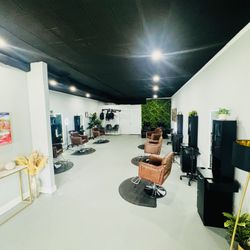 ASKING $13,500 OBO – 1,470 sq ft, 6 stylist chairs + 1 barber chair, 2 bowls, 3 dryers.