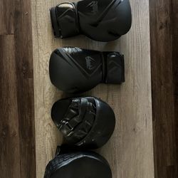 Boxing Gloves And  Pads 