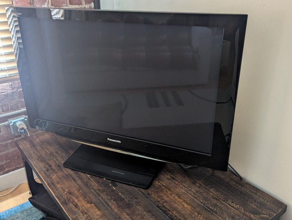 42" Panasonic Plasma TV 