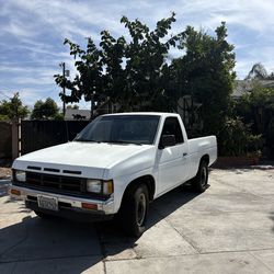 1990 Nissan Pickup