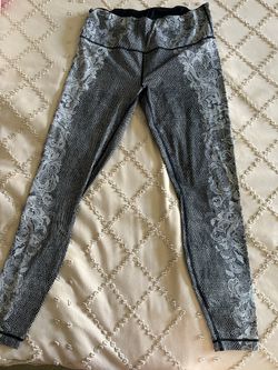 Lululemon Yoga Pants