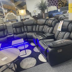 Sectional $1,699
