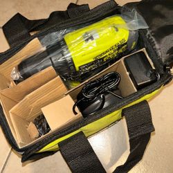 18V 2-Speed Drill/Driver Kit (2 Batteries)