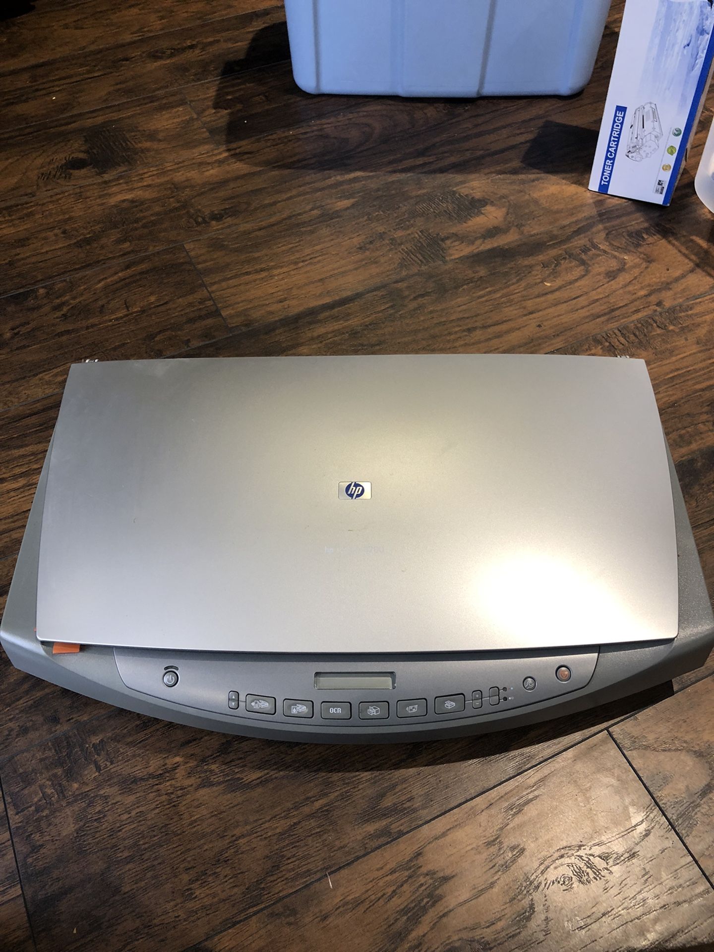 HP Scanjet 8200 Flatbed Professional Image Scanner, 4800 dpi, 48 bit, USB