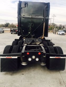 COMMERCIAL TRUCK TIRES