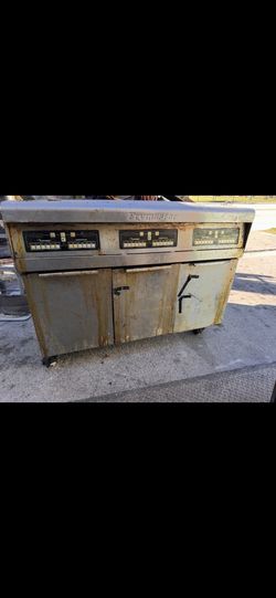 3 Spaces Deep Fryers