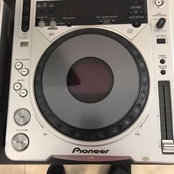 DJ EQUIPMENT 2-DISC PLAYER PIONEER 