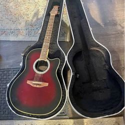 Ovation Celebrity. With Hard case 