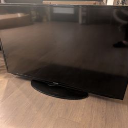 Samsung 46" LED-LCD HD TV With Remote And Amazon Fire Stick