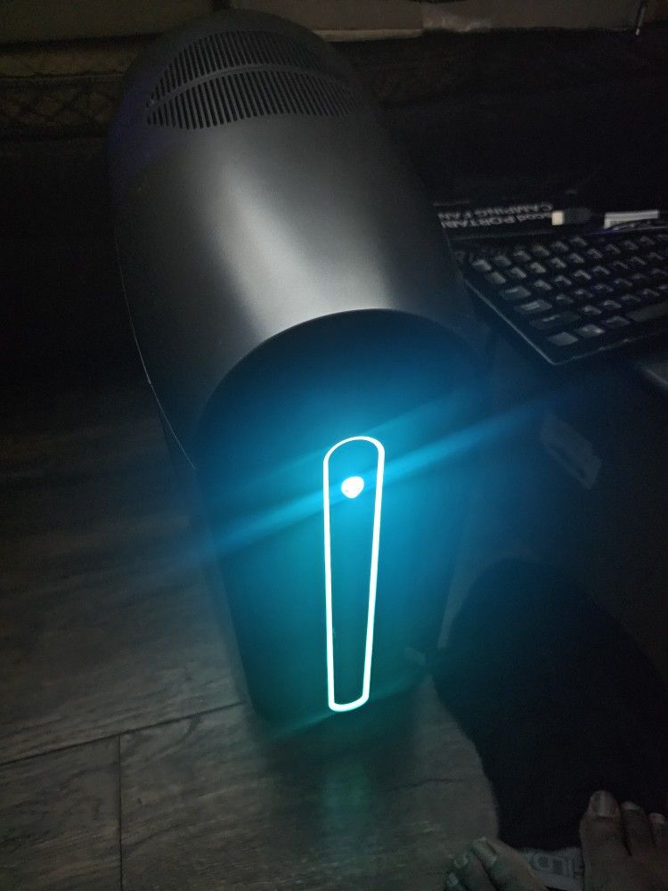 Alienware Aurora r11 Water Cooled 32GB Gaming PC 