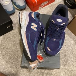 New Balance 2002R
