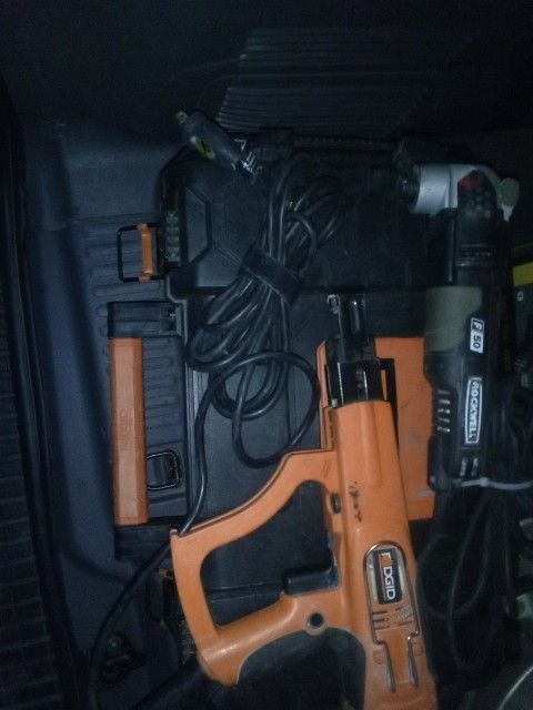 Ridgid -Screw Gun ,& Rockwell -Sonic Raftor