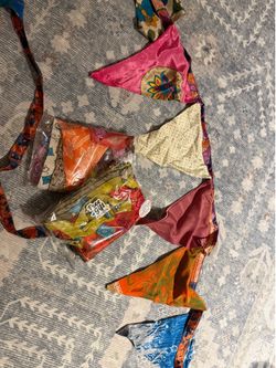 Free sari bunting