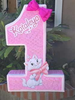 Glo's Custom Made Piñatas 