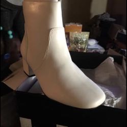 Lady’s Boots