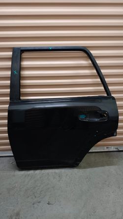 2010-2024 TOYOTA 4RUNNER OEM DRIVER LEFT REAR DOOR