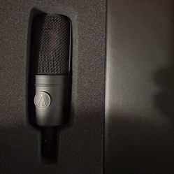 Audio Technica 4040 Condensor Microphone