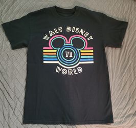 Walt Disney World Retro Graphic T-Shirt (Unisex Size M)
