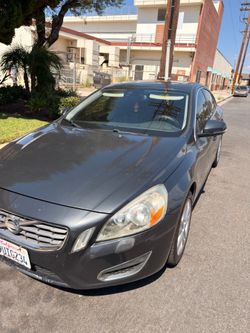 2013 volvo S60 T5 with only 43,000 Miles.