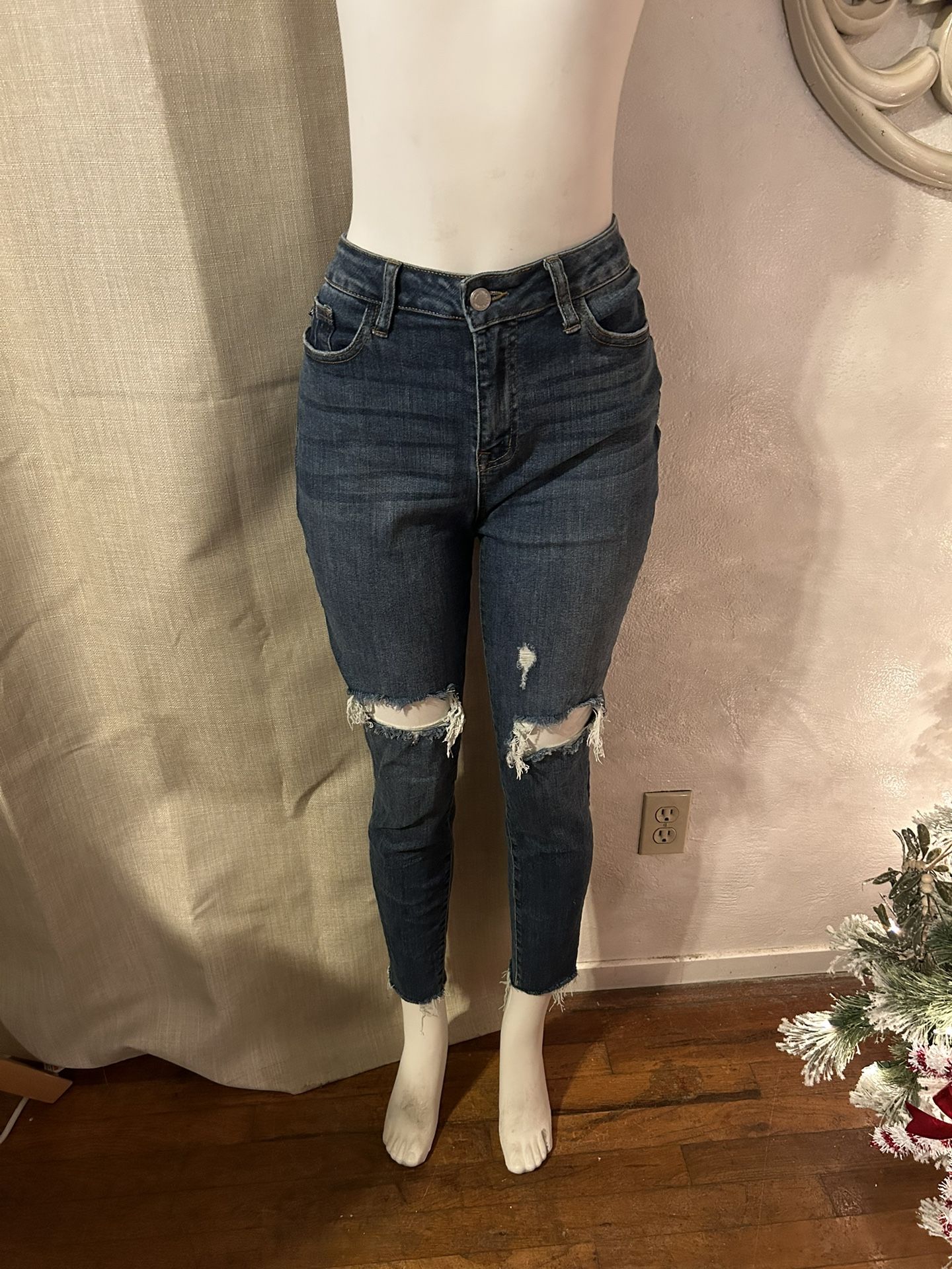 Judy Blue Jeans Hi Rise Size 11/30 Very Stretchy