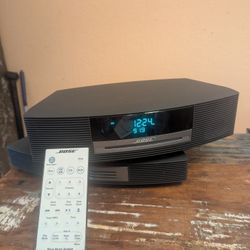 BOSE WAVE MUSIC SYSTEM WITH MULTI-CD  CHANGER