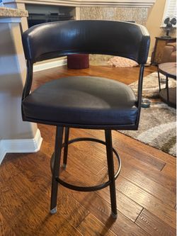 3 Bar stools bar height