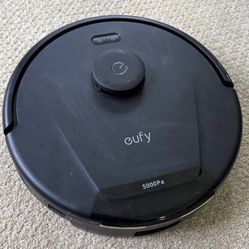 Working Robot Vacuum Eufy L60 With Charger 